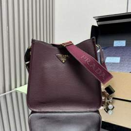 Picture of Prada Handbags _SKUfw219657679fw